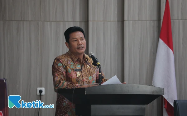 Foto Plt Bupati Sidoarjo Subandi menyampaikan ajakan dan peringatan kepada seluruh pejabat Pemkab Sidoarjo agar menjaga serta mengelola aset daerah dengan baik pada Jumat (6 Desember 2024). (Foto: Dinas Kominfo Sidoarjo)