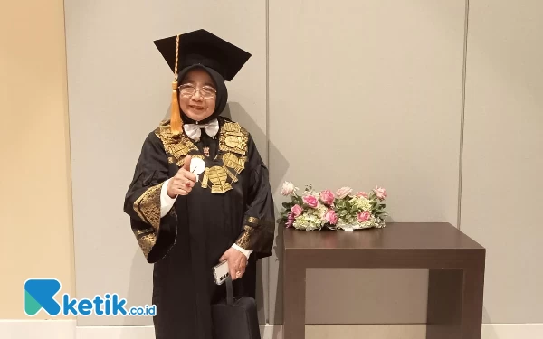 Foto Suparti, Direktur Universitas Terbuka Surabaya (Foto: Fatimah/Ketik.co.id)