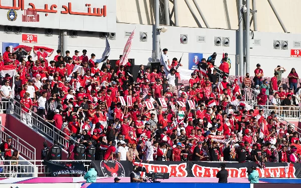 Foto Suporter Indonesia di Abdullah bin Khalifa Stadium, Kamis malam (18/4/2024). (Foto: PSSI)