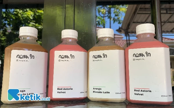 Foto Nikmatnya Red Astoria Velvet dan Arenga Pinnata Latte yang bikin nagih (Foto: Fatimah/Ketik.co.id)
