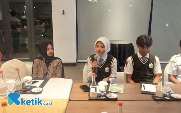 Foto Kepiawaian Rachel berbahasa Jepang sukses membuat para tamu undangan takjub (Foto: Fatimah/Ketik.co.id)
