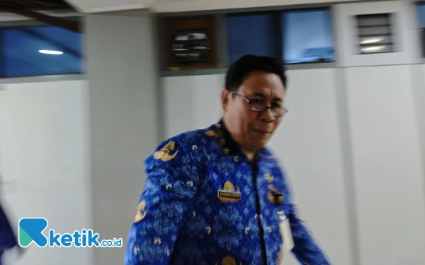 Gambar Plh Kadinkes Jember ke Malaysia Tanpa Izin, Sebabkan 2.000 Nakes Telat Gajian Bulan April 2025