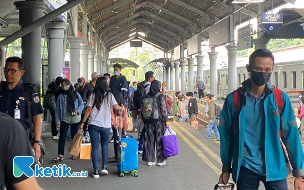 Gambar Long Weekend, KAI Daop 8 Surabaya Catat Pelanggan Capai 123 Ribu
